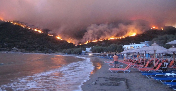 L’Europa matrigna favorisce chi specula sulla Grecia in fiamme