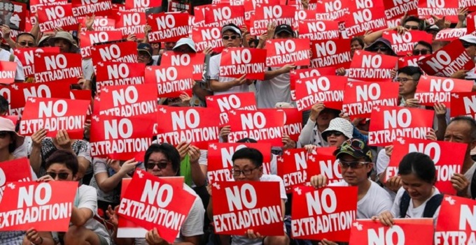 “No extradition to China”