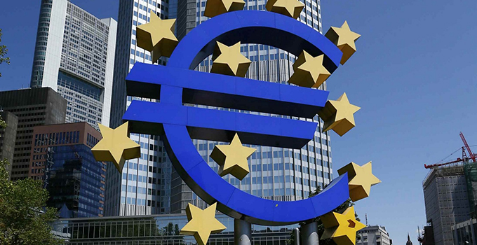 Europa, tra paradossi e banche sempre più lontana da tutti noi