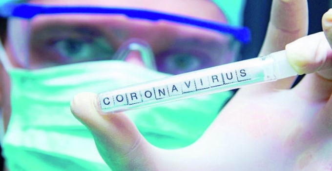 Virus: la maschera e il volto