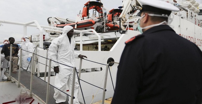 Nave Gregoretti: contro la cupola, con Salvini