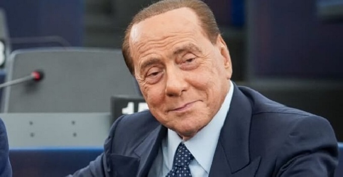 Ultima chiamata, ma Berlusconi è al capolinea